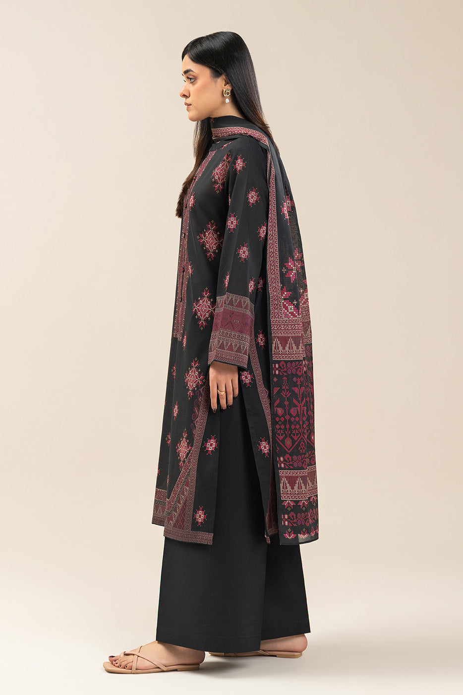 3 PIECE PRINTED LAWN SUIT-OBSIDIAN LORE (UNSTITCHED)