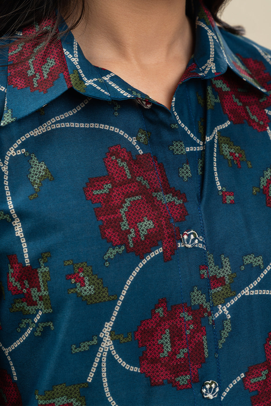 2 PIECE EMBROIDERED LAWN SUIT-BLUE MAZE (UNSTITCHED)