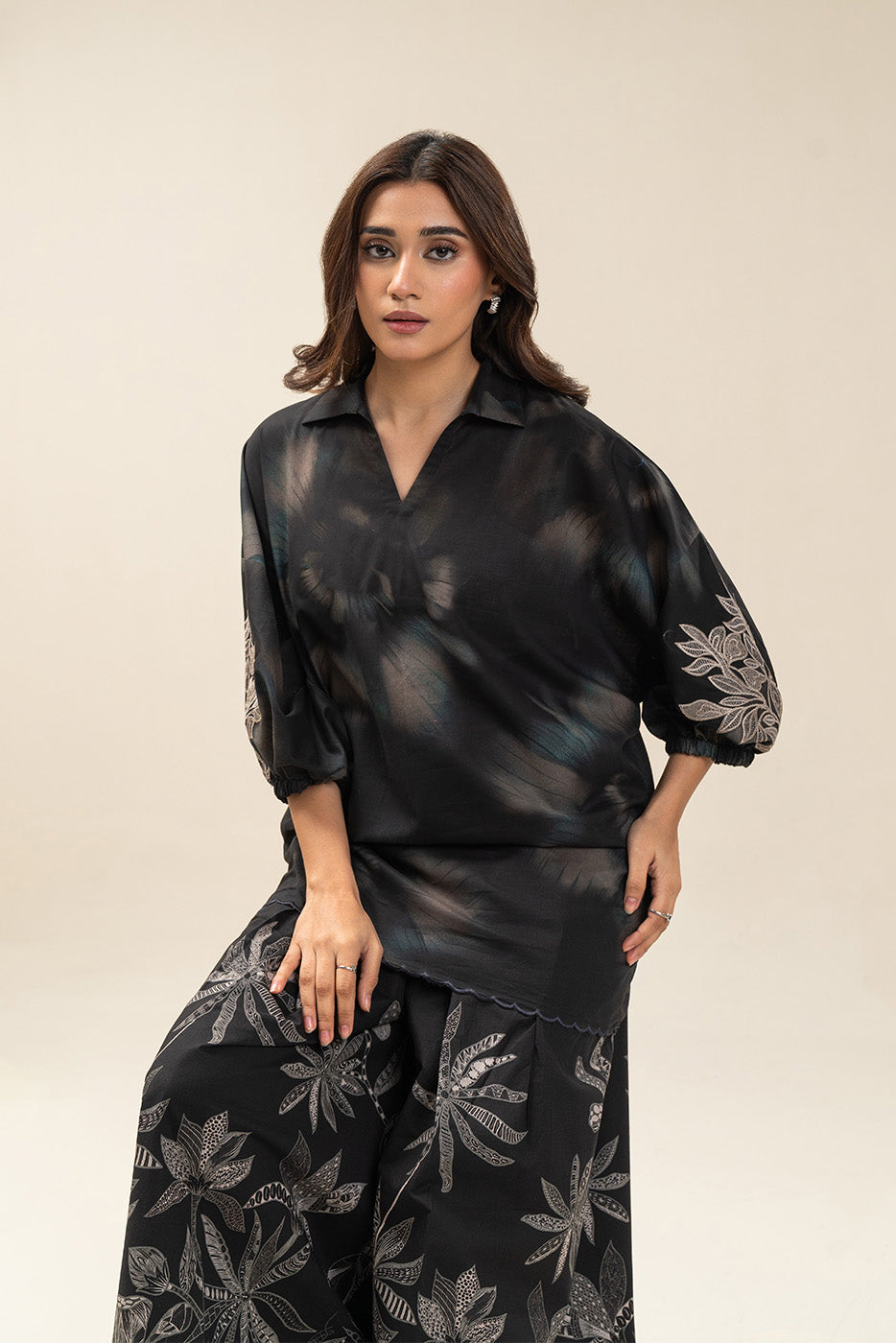 2 PIECE EMBROIDERED LAWN SUIT-FLORAL REVERIE SUIT (UNSTITCHED)