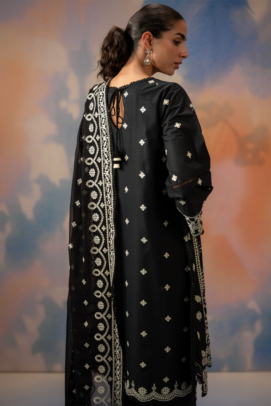3 PIECE EMBROIDERED LAWN SUIT-NOIR STARLIT (UNSTITCHED)