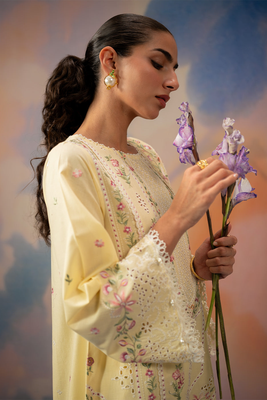 3 PIECE EMBROIDERED LAWN SUIT-FLORAL WHISPER (UNSTITCHED)