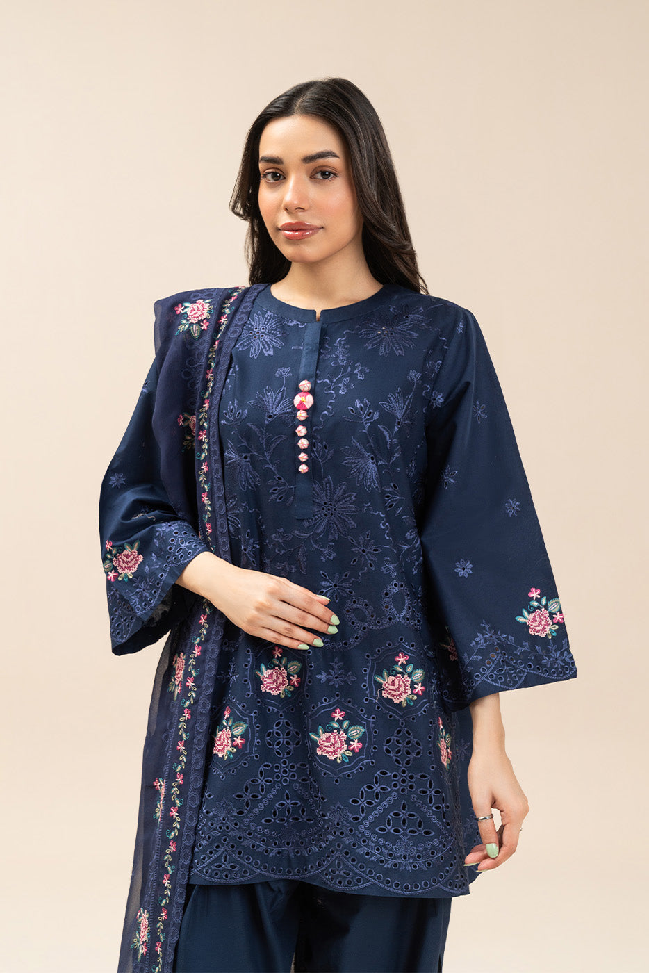 3 PIECE EMBROIDERED LAWN SUIT (LUXURY PRET)
