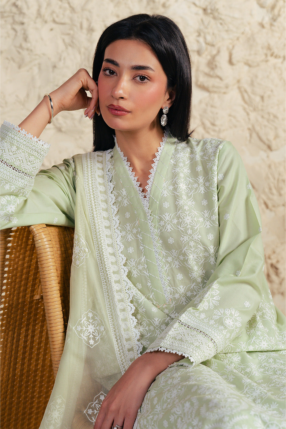 3 PIECE EMBROIDERED LAWN SUIT-MINT FROST (UNSTITCHED)