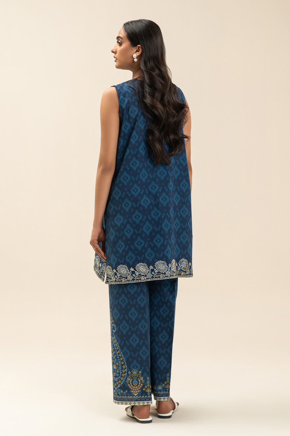2 PIECE EMBROIDERED LAWN SUIT-SPRING ESCAPE (UNSTITCHED)