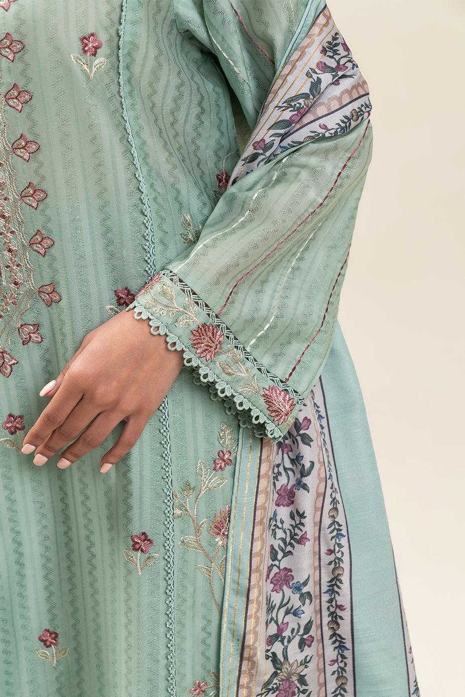 3 PIECE EMBROIDERED JACQUARD  LAWN SUIT-DEW WHISPER (UNSTITCHED)