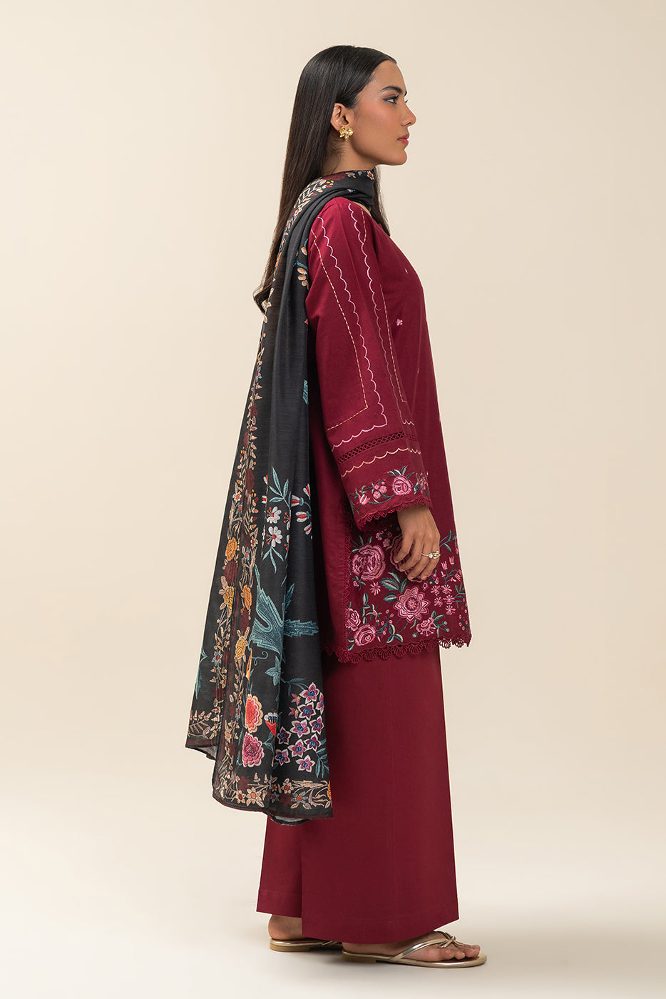 3 PIECE EMBROIDERED  TEXTURED LAWN SUIT-GARNET GRACE (UNSTITCHED)