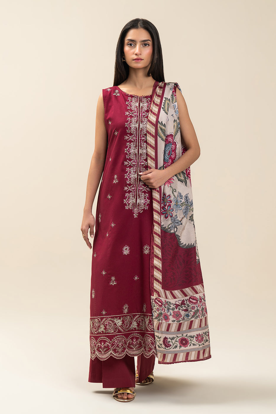 3 PIECE EMBROIDERED  TEXTURED LAWN SUIT-ROUGE MAJESTY (UNSTITCHED)