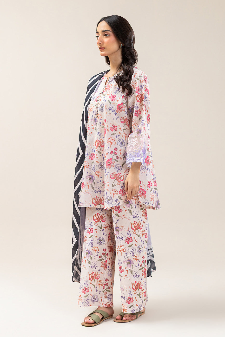 3 PIECE EMBROIDERED LAWN SUIT (PRET)