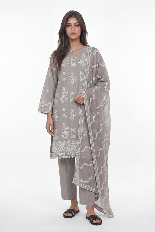 3 PIECE EMBROIDERED LAWN SUIT (PRET)