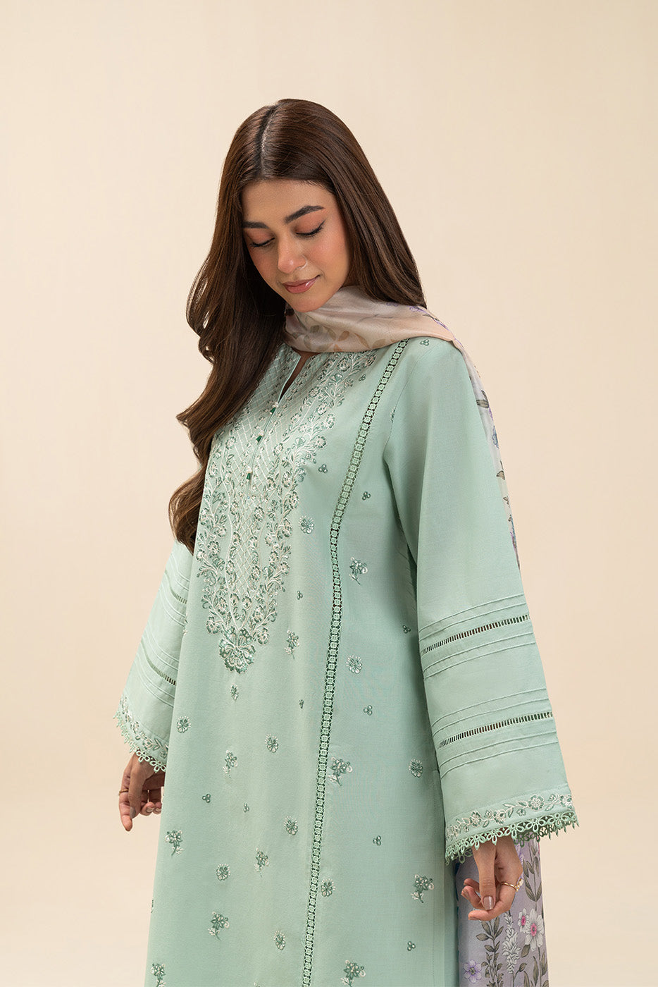2 PIECE EMBROIDERED LAWN SUIT-MINTY GARDEN (UNSTITCHED)
