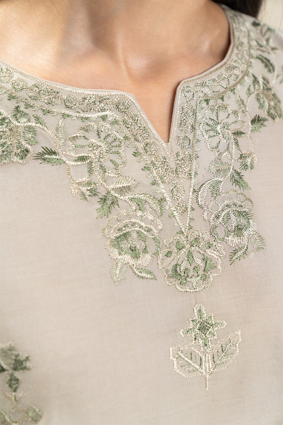 3 PIECE EMBROIDERED LAWN SUIT-OYSTER BUD (UNSTITCHED)