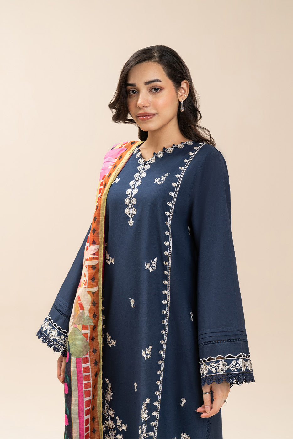 3 PIECE EMBROIDERED LAWN SUIT-STELLAR BLOOM (UNSTITCHED)