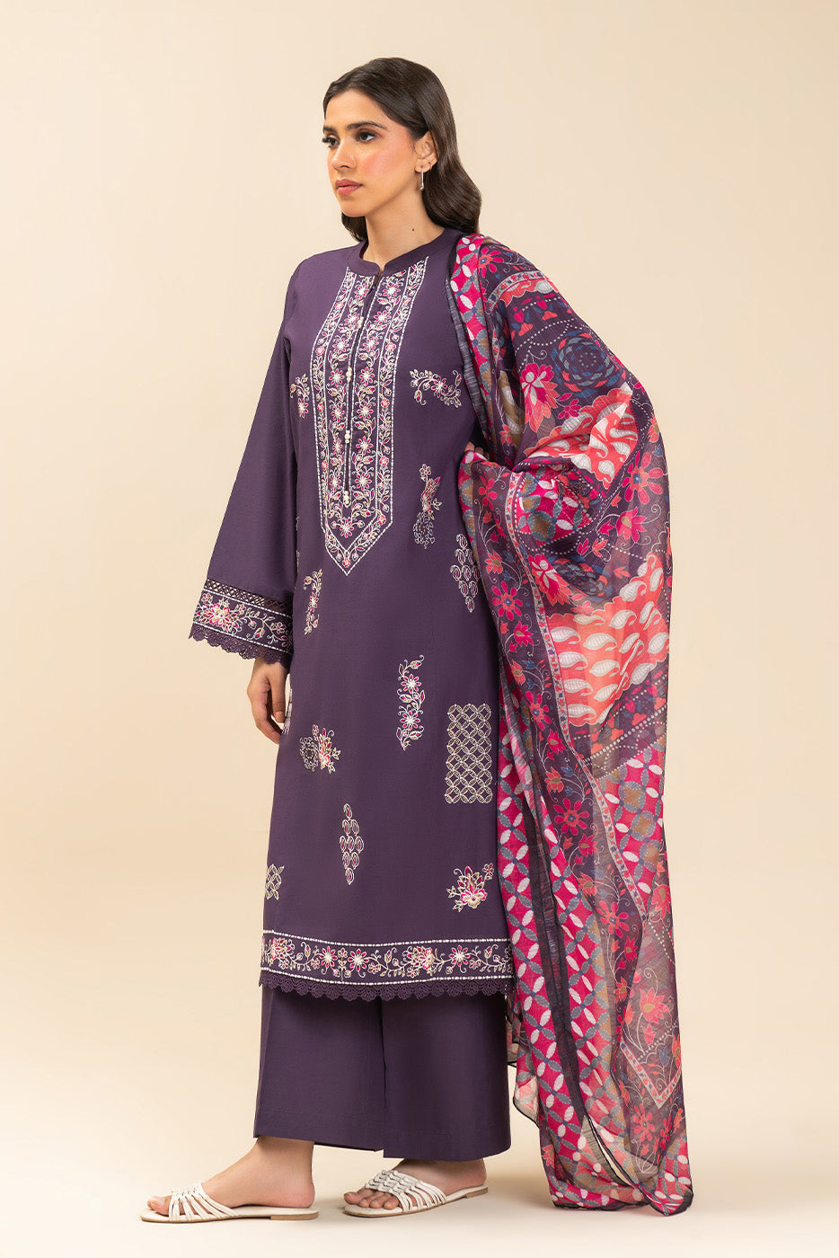 3 PIECE EMBROIDERED LAWN SUIT-IMPERIAL PLUM (UNSTITCHED)