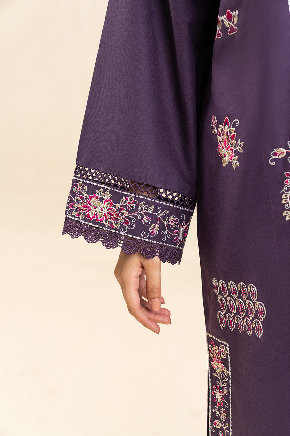 3 PIECE EMBROIDERED LAWN SUIT-IMPERIAL PLUM (UNSTITCHED)