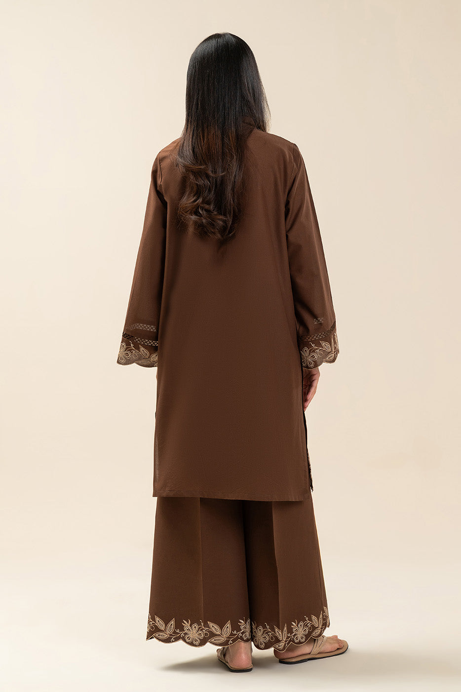 2 PIECE EMBROIDERED LAWN SUIT-EARTHLY BRONZE (UNSTITCHED)