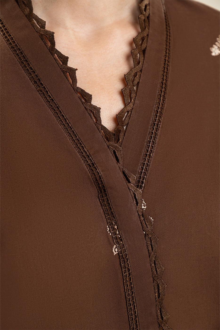 2 PIECE EMBROIDERED LAWN SUIT-EARTHLY BRONZE (UNSTITCHED)