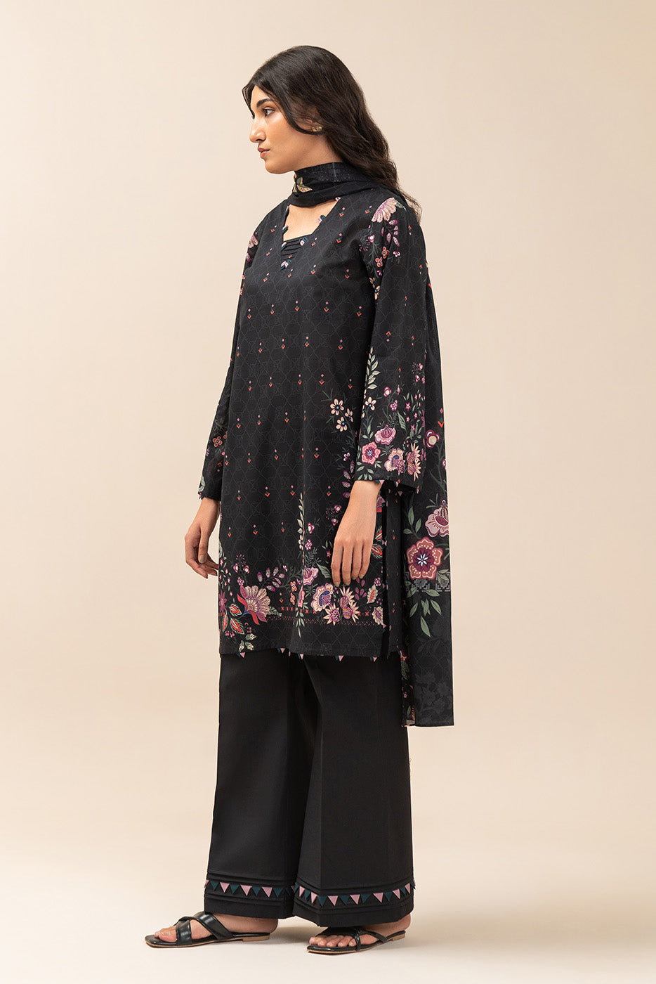 3 PIECE PRINT LAWN SUIT-FLORAL ECLIPSE (UNSTITCHED)