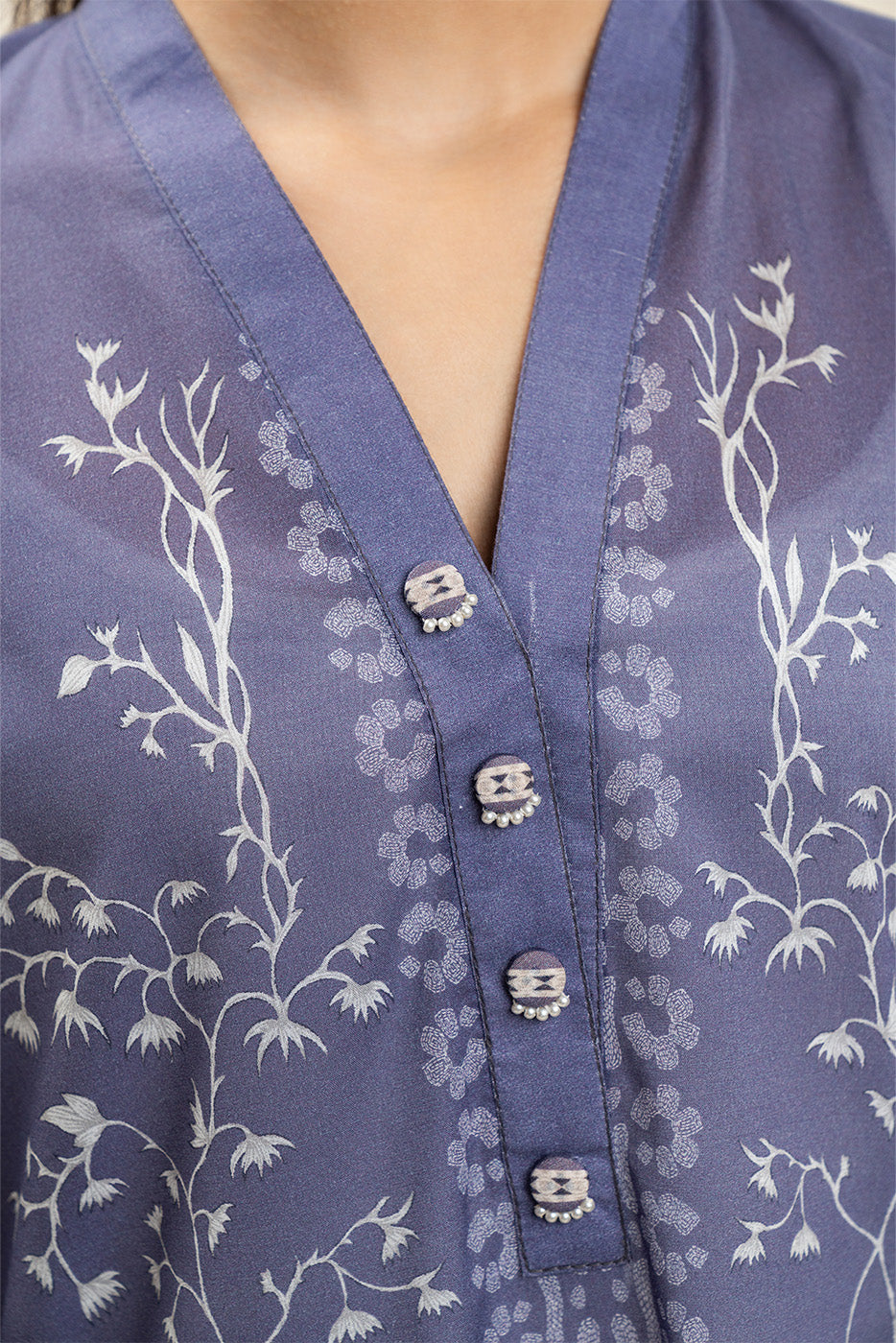 3 PIECE PRINTED LAWN SUIT-RAVEN DIVE (UNSTITCHED)