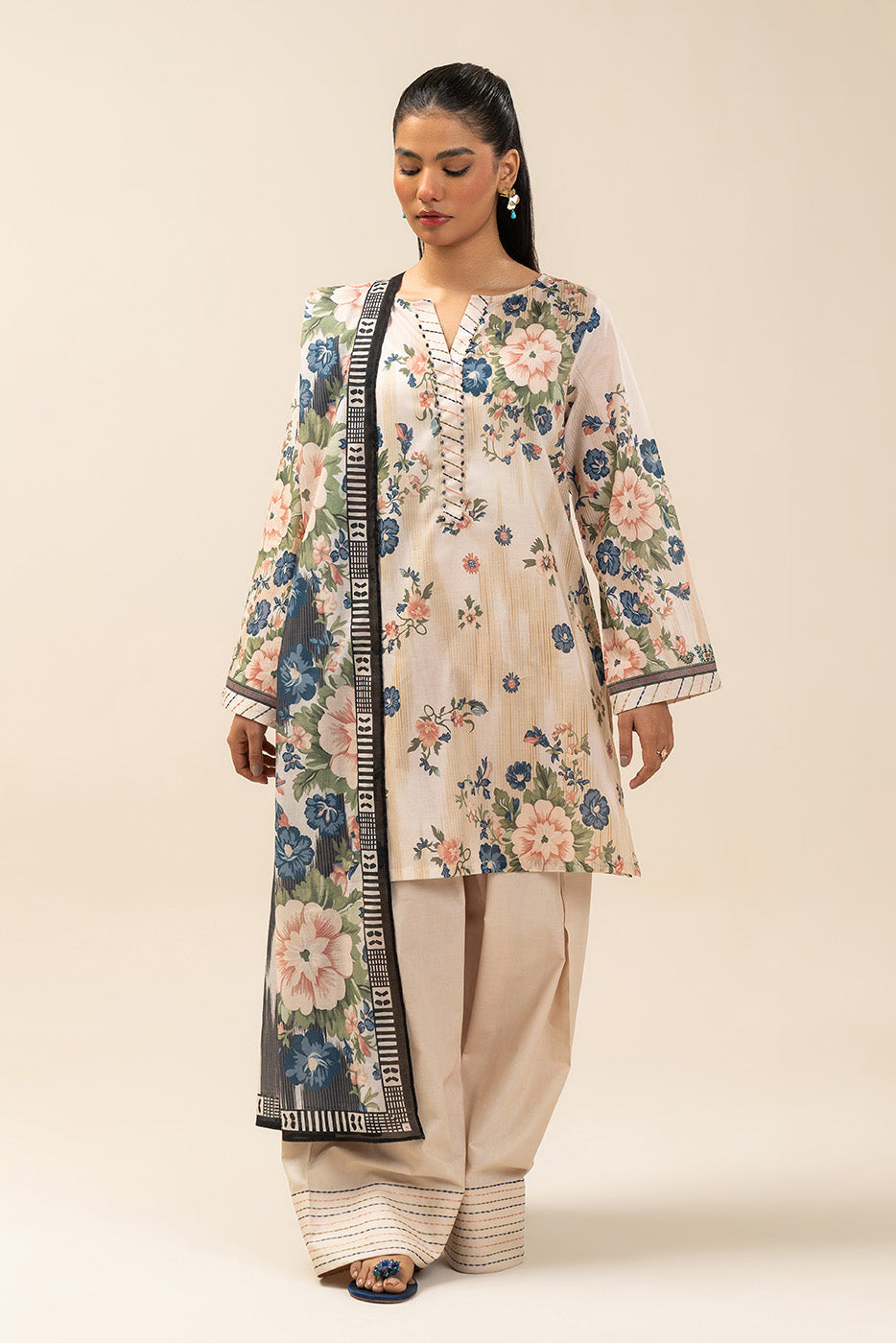 3 PIECE PRINTED LAWN SUIT-IVORY FLORET (UNSTITCHED)