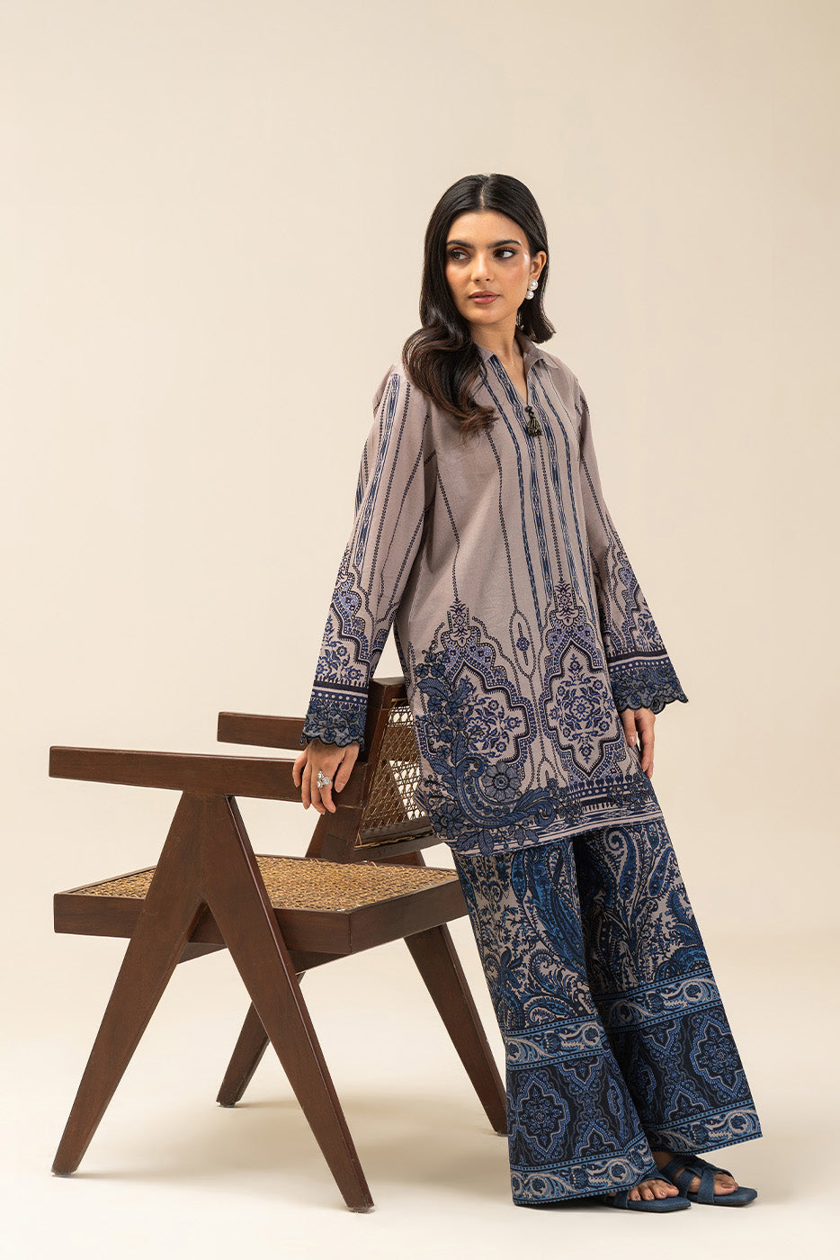 2 PIECE EMBROIDERED LAWN SUIT-DEEP DIVE (UNSTITCHED)