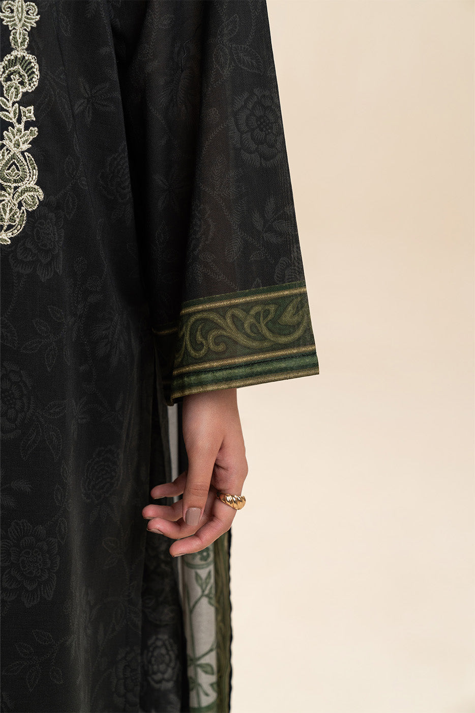 3 PIECE EMBROIDERED LAWN SUIT-BLACK FLINT (UNSTITCHED)