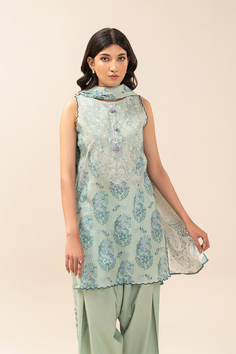 3 PIECE EMBROIDERED LAWN SUIT-HAZE ICE (UNSTITCHED)