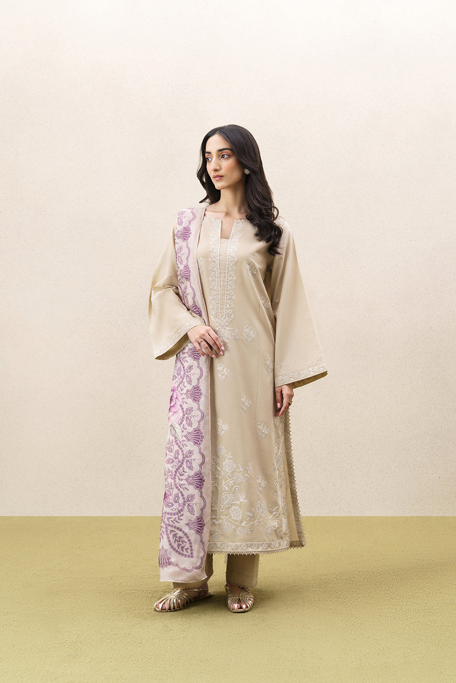 3 PIECE EMBROIDERED LAWN SUIT-IVORY GARDEN (UNSTITCHED)