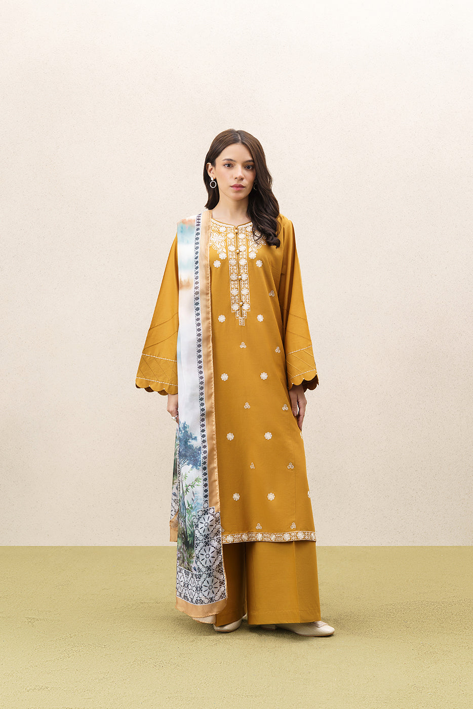 3 PIECE EMBROIDERED LAWN SUIT-WOVEN PITCHER (UNSTITCHED)