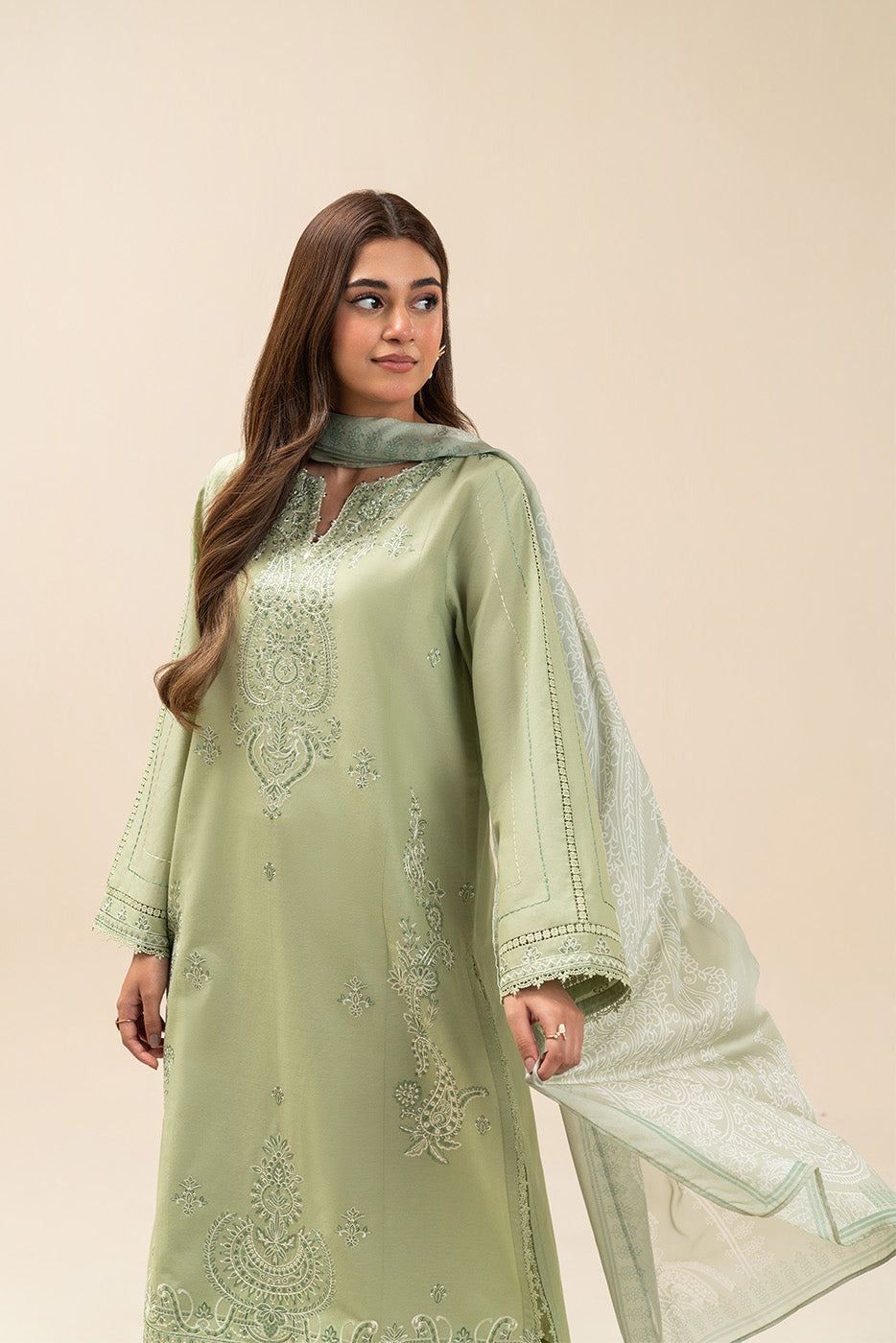 3 PIECE EMBROIDERED LAWN SUIT-GREEN SMOKE (UNSTITCHED)