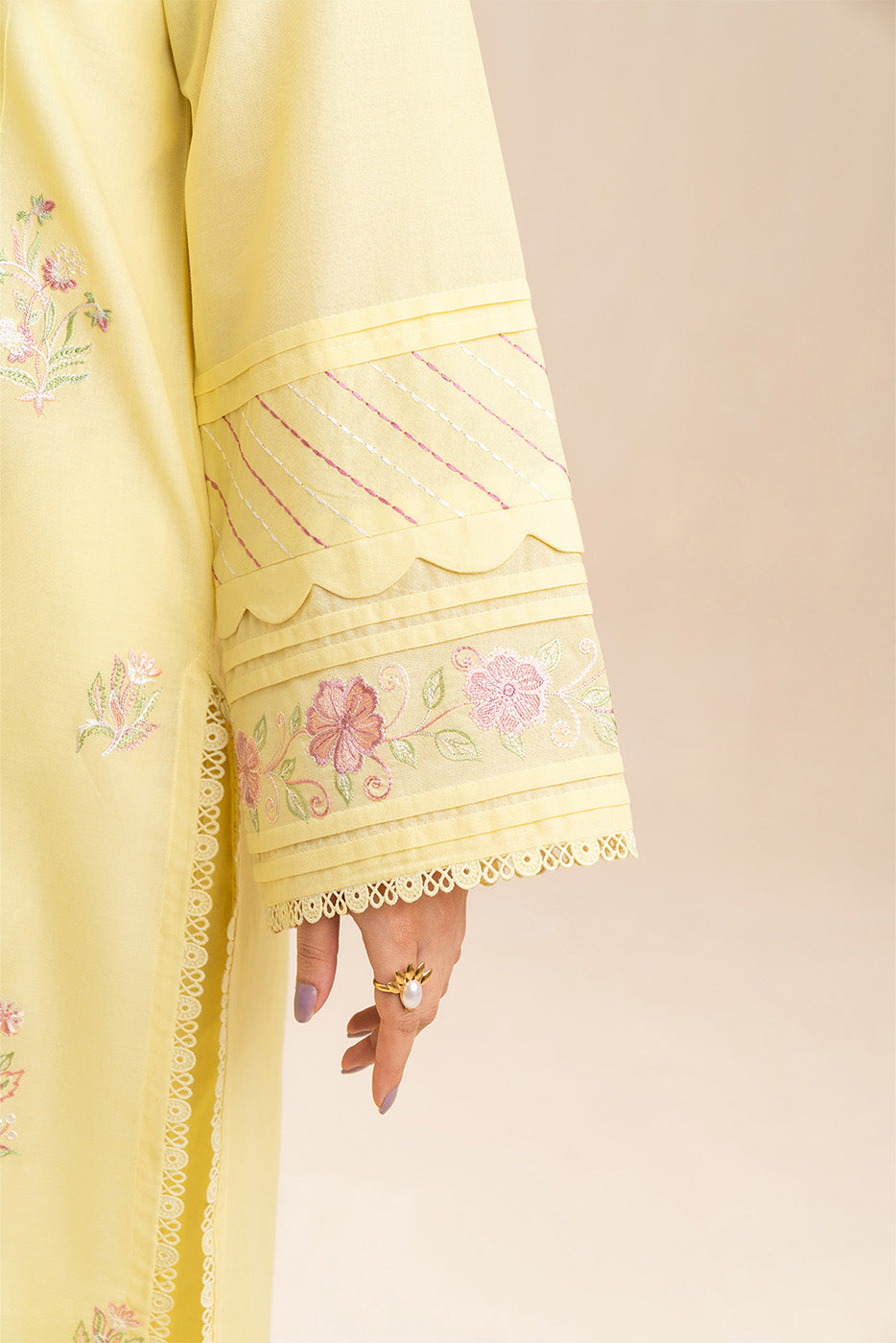 3 PIECE EMBROIDERED LAWN SUIT-LIME GARLAND (UNSTITCHED)
