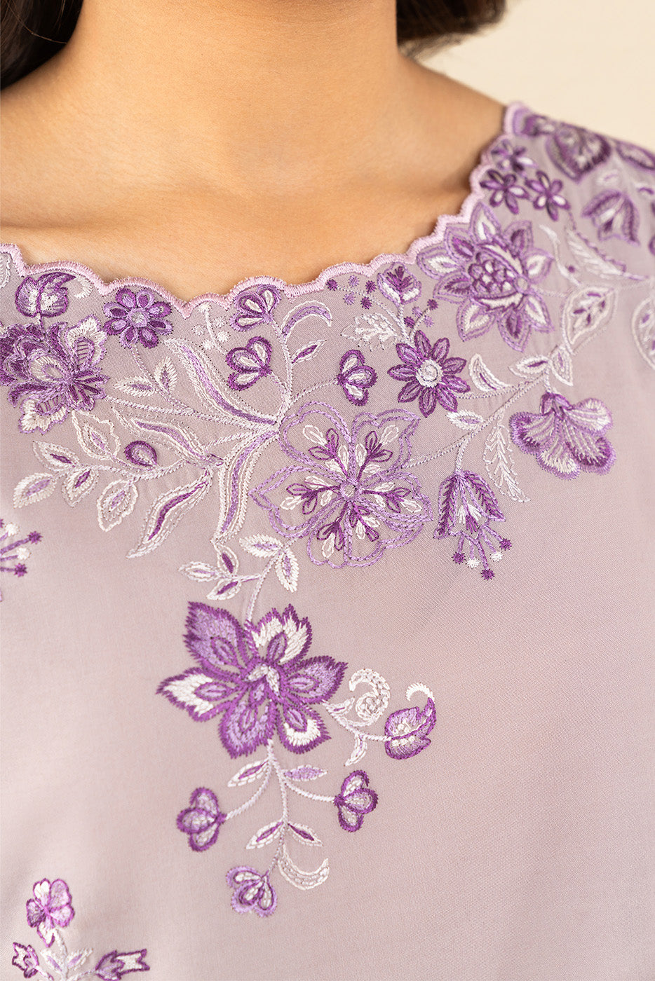 3 PIECE EMBROIDERED LAWN SUIT-ENCHANTED LILAC (UNSTITCHED)