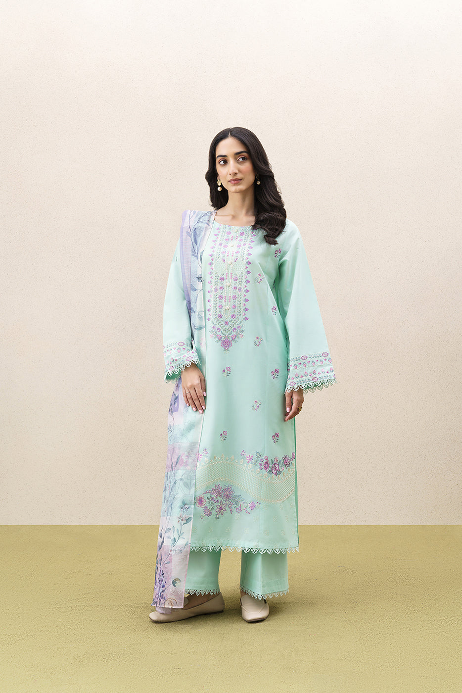3 PIECE EMBROIDERED LAWN SUIT-SERENE PETAL (UNSTITCHED)