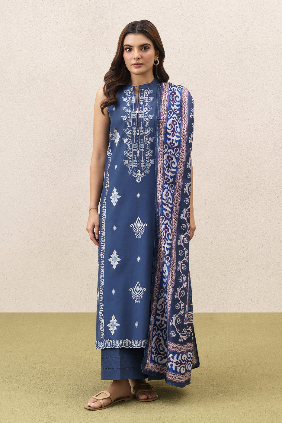 3 PIECE EMBROIDERED LAWN SUIT-MIDNIGHT MIRACLE (UNSTITCHED)