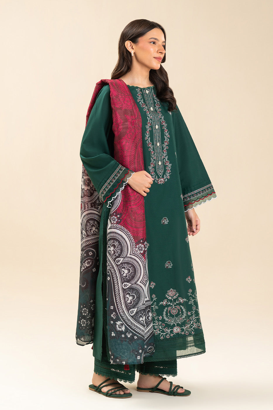 3 PIECE EMBROIDERED LAWN SUIT-CEDAR FLORA (UNSTITCHED)