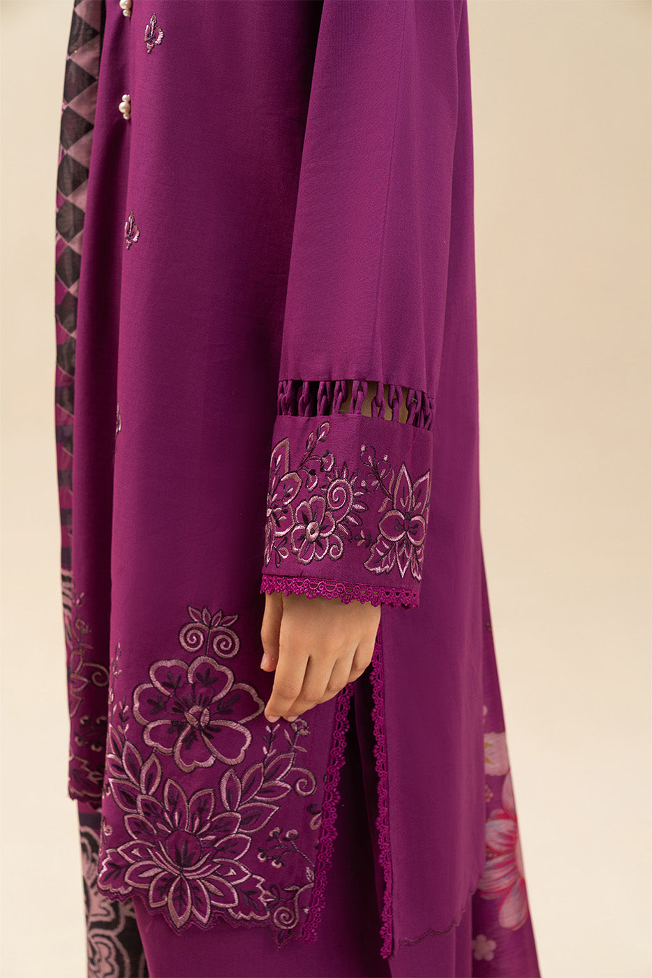 3 PIECE EMBROIDERED LAWN SUIT-FUSCHIA FUZZ (UNSTITCHED)