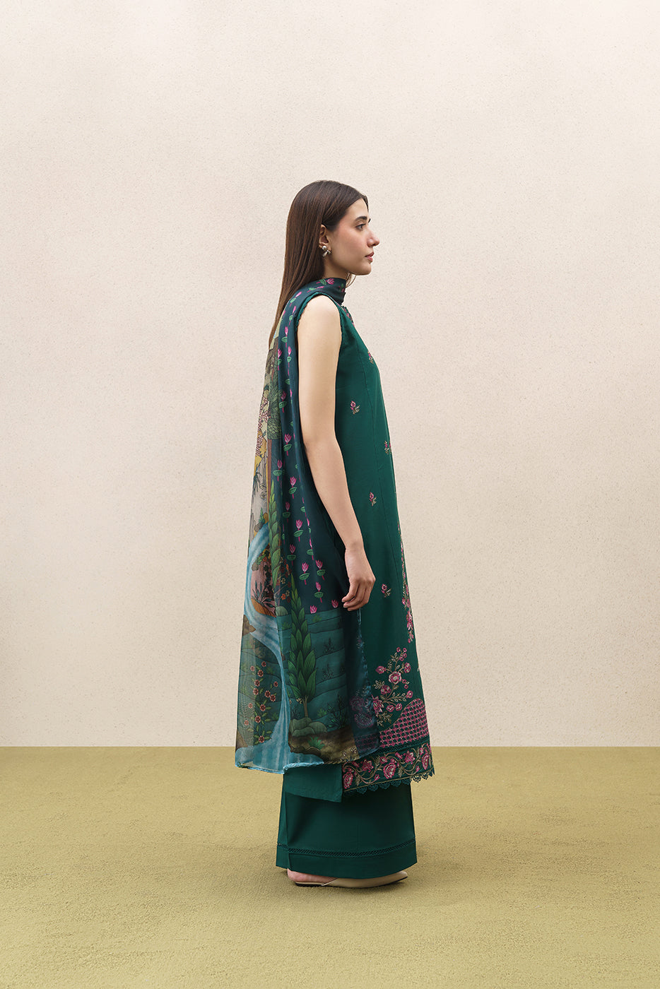 3 PIECE EMBROIDERED LAWN SUIT-EMERALD GLEAM (UNSTITCHED)