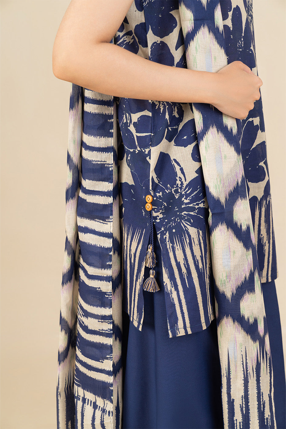 3 PIECE PRINTED LAWN SUIT-NAVY ESTATE (UNSTITCHED)