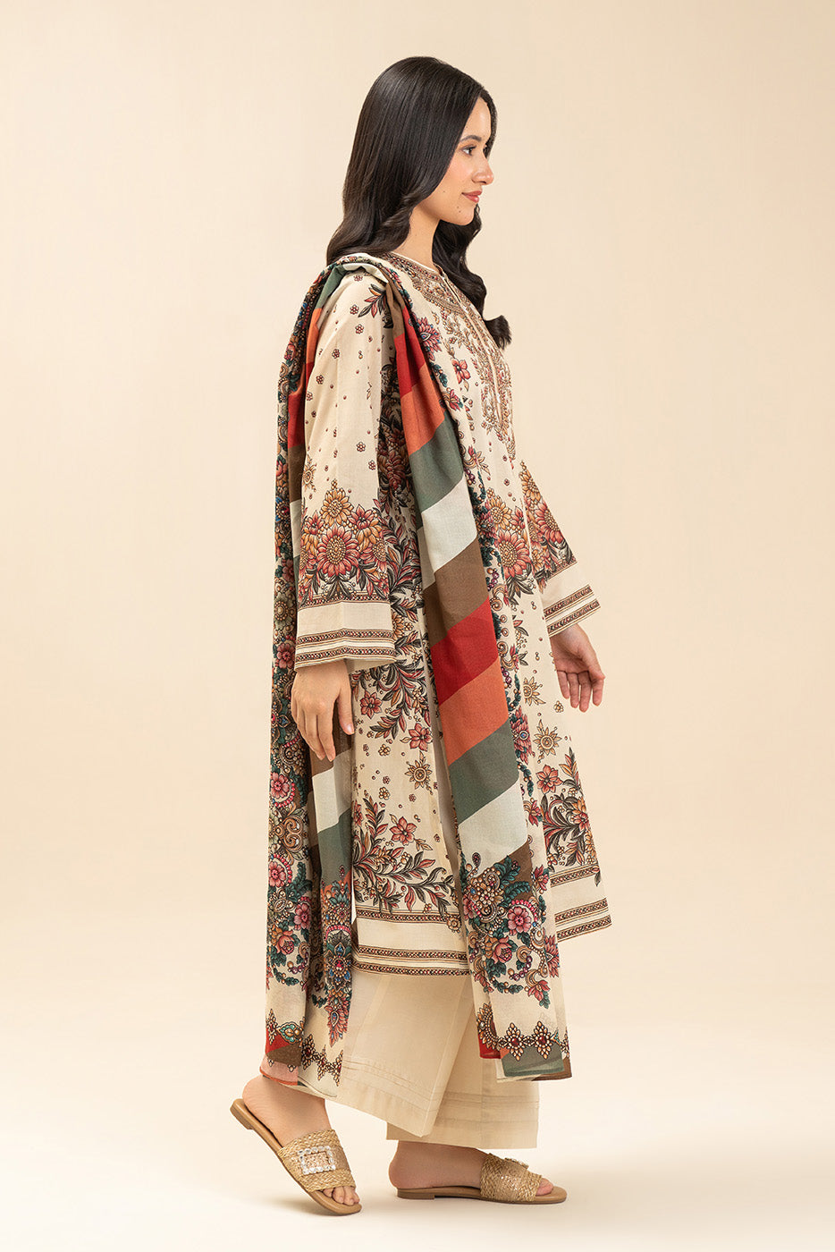 3 PIECE PRINTED LAWN SUIT-PETAL MUSE (UNSTITCHED)