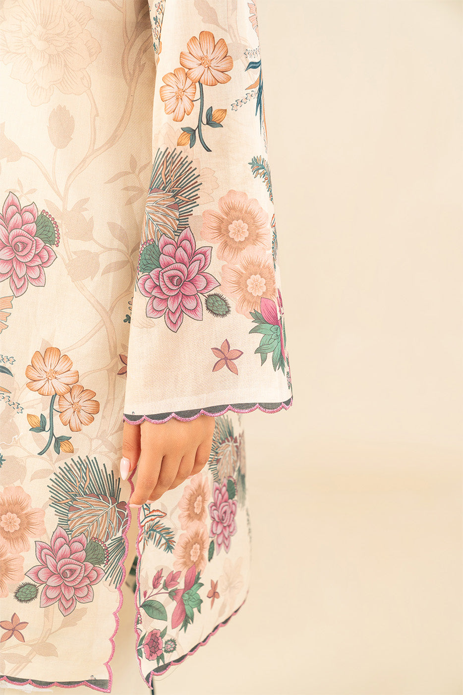 3 PIECE PRINTED LAWN SUIT-WILDFLOWER TAPESTRY (UNSTITCHED)