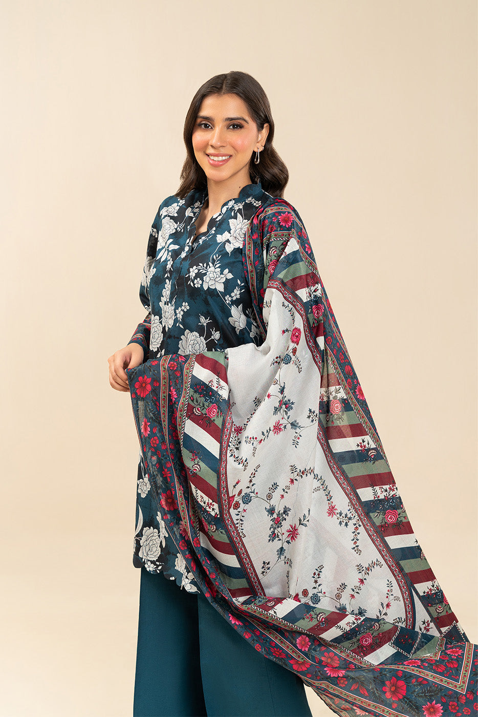 3 PIECE PRINTED LAWN SUIT-AZURE FLORAL (UNSTITCHED)