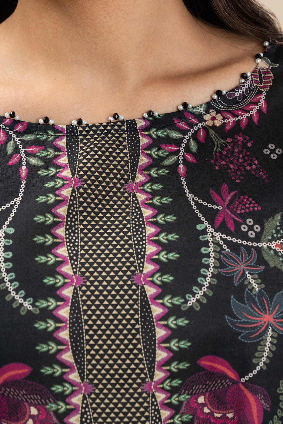 3 PIECE PRINTED LAWN SUIT-EBONY PRISTINE (UNSTITCHED)