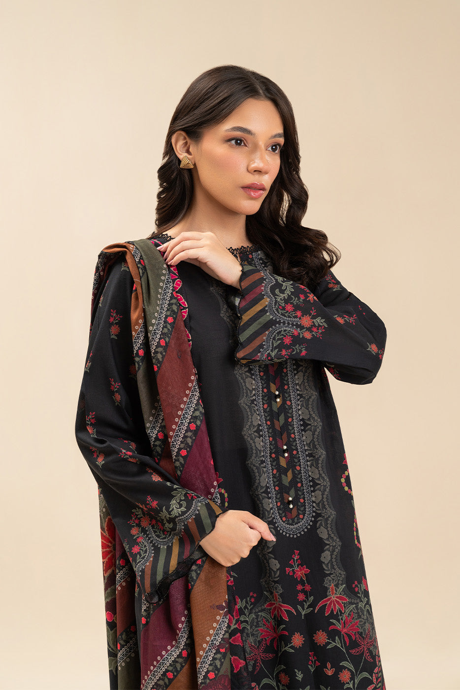 3 PIECE PRINTED LAWN SUIT-BLACK BURGEON (UNSTITCHED)