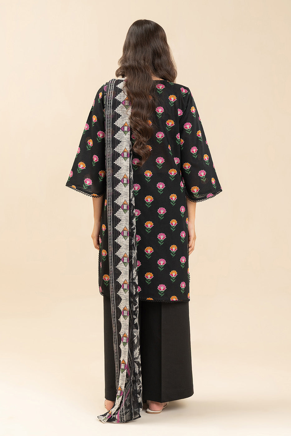 3 PIECE EMBROIDERED LAWN SUIT-EBONY FLORA (UNSTITCHED)