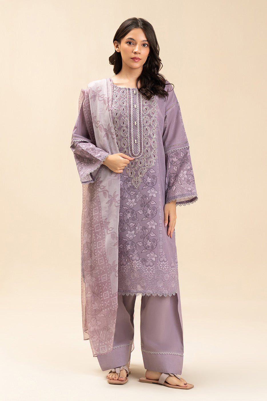 3 PIECE EMBROIDERED LAWN SUIT-LAVENDER SPIRIT (UNSTITCHED)