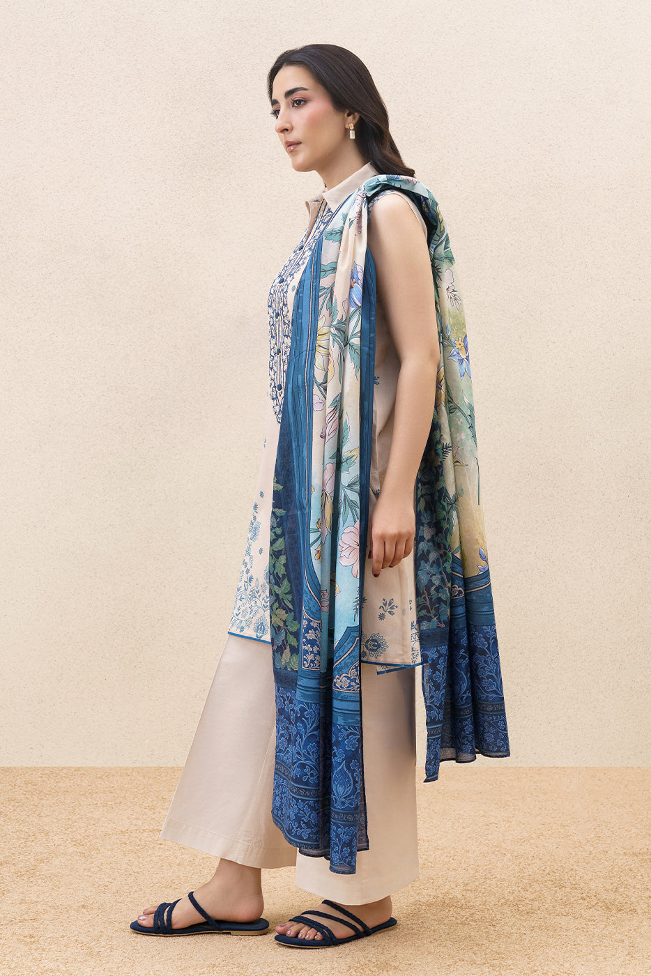 3 PIECE EMBROIDERED LAWN SUIT-PEARLY SERENE (UNSTITCHED)