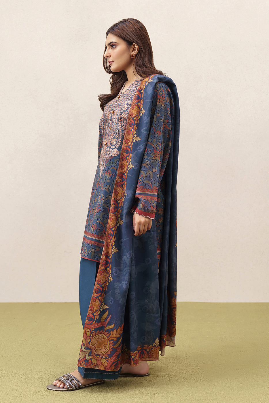 3 PIECE EMBROIDERED LAWN SUIT-FLORAL MEADOW (UNSTITCHED)