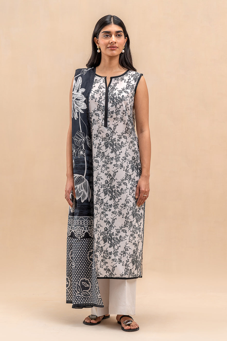 2 PIECE PRINTED LAWN SUIT-RAVEN BLISS (UNSTITCHED)