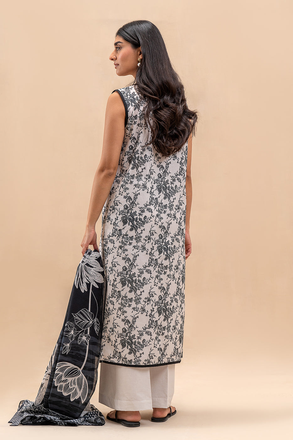 2 PIECE PRINTED LAWN SUIT-RAVEN BLISS (UNSTITCHED)
