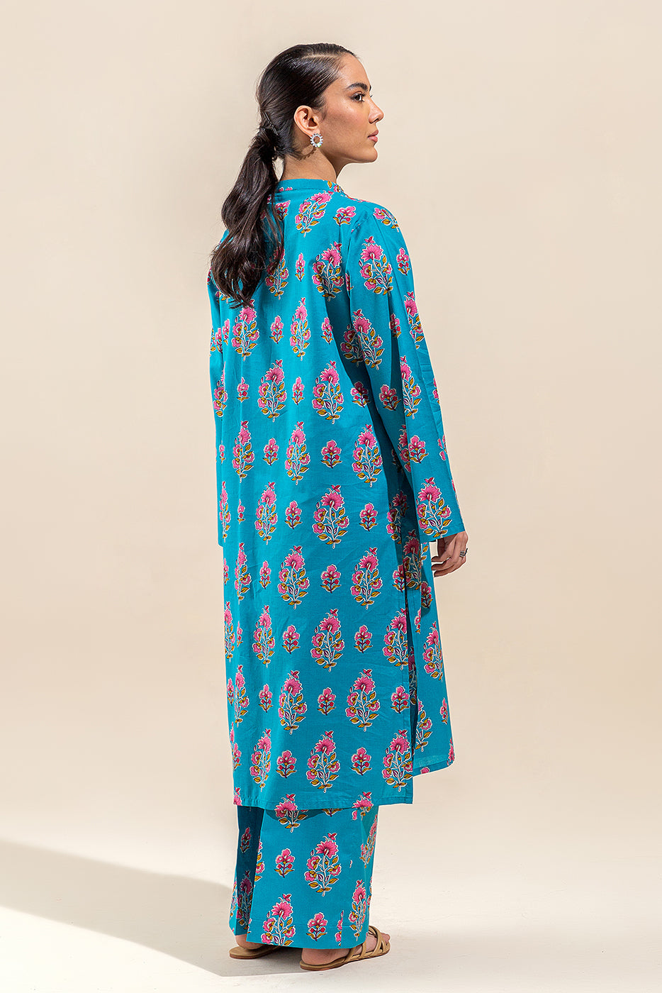 2 PIECE PRINTED LAWN SUIT-CERULEAN AURA (UNSTITCHED)