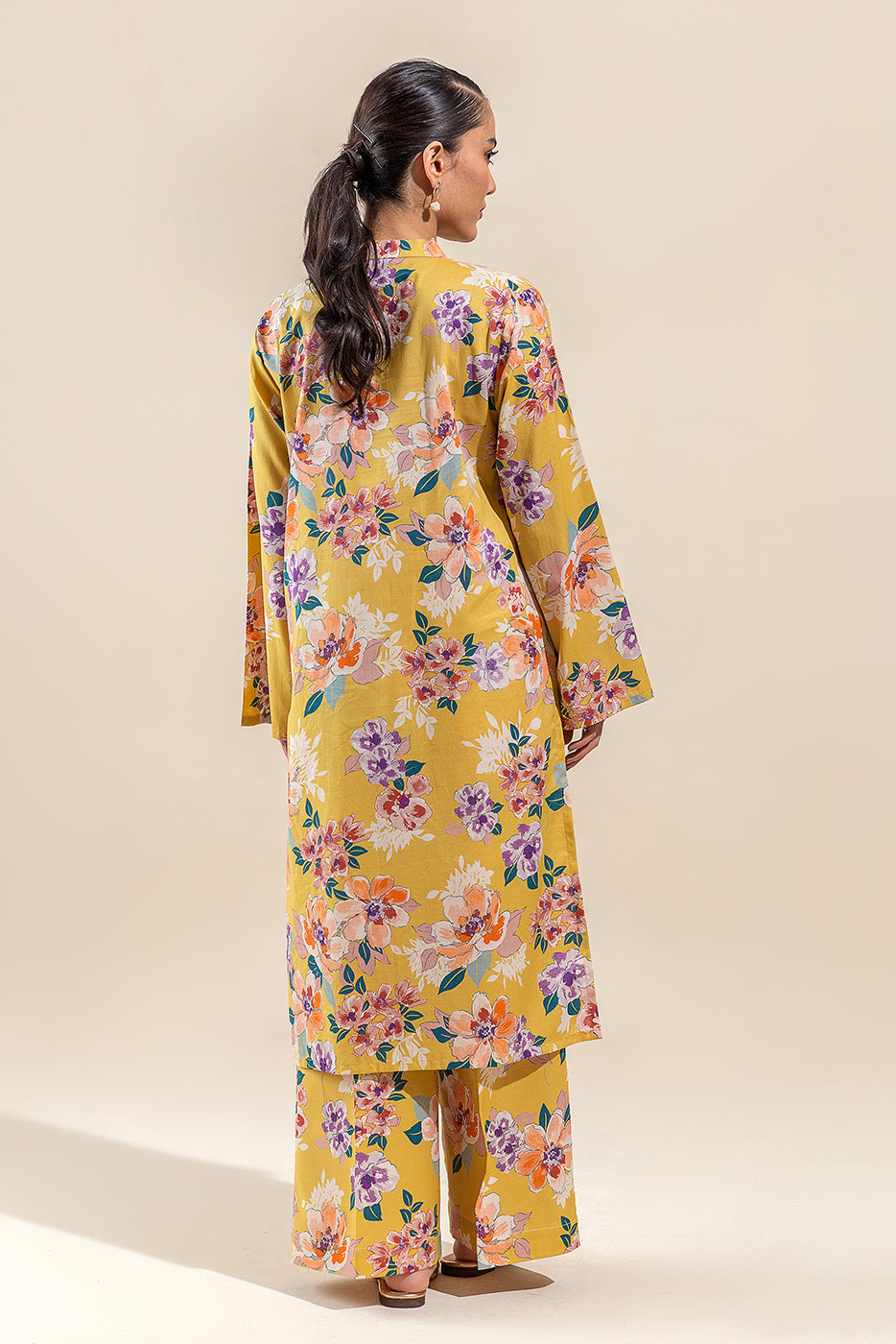 2 PIECE PRINTED LAWN SUIT-FLORAL GOLD (UNSTITCHED)